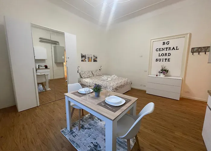 Bg Lord Con Parcheggio - Vista Citta Alta Apartman *